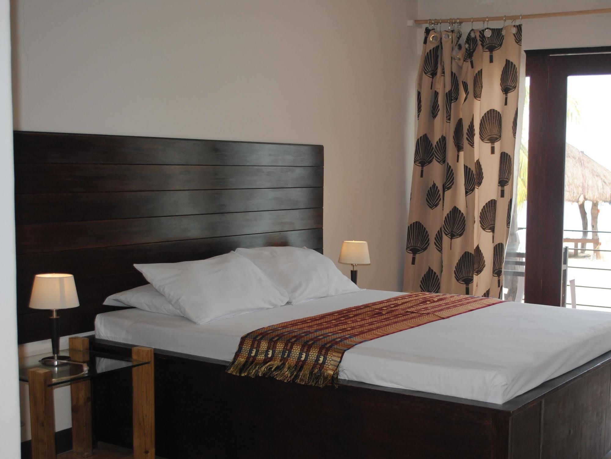 Reddoorz Cebu Club Fort Med Inc Boljoon Εξωτερικό φωτογραφία